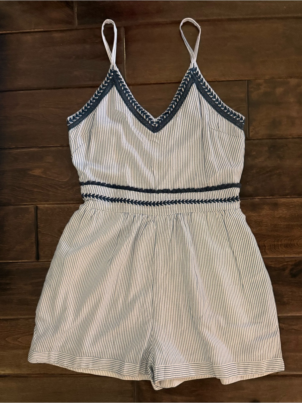 Japna blue and white pinstriped romper with pockets. Size small. Never worn